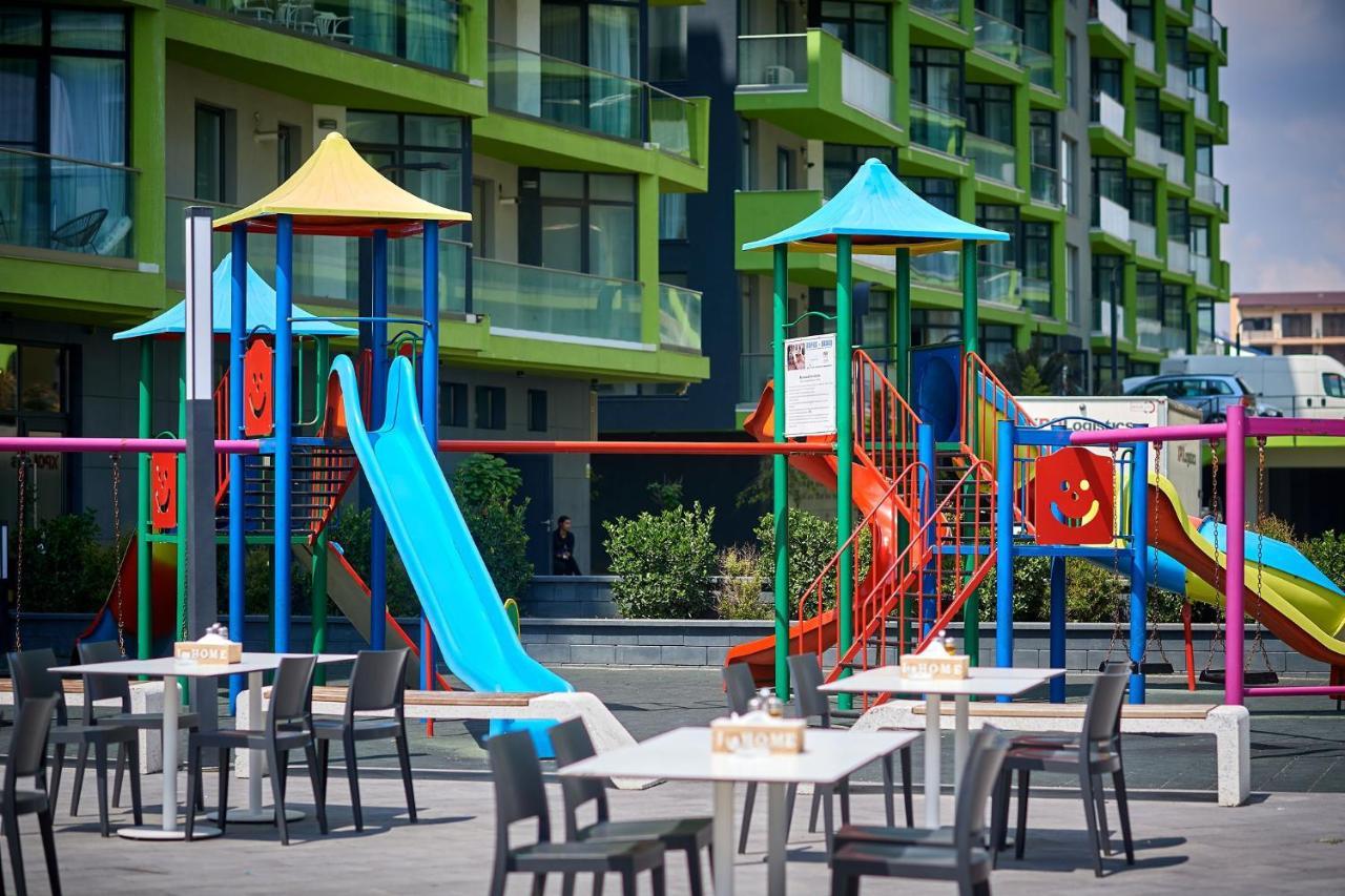 Vintage Breeze Apartment - Spa Pools Resort Mamaia Exterior photo